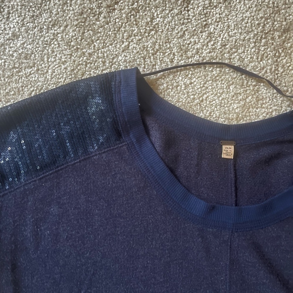 Free People Casual Sequin Shoulder Sweater | Navy Blue | XS - Picture 4 of 5